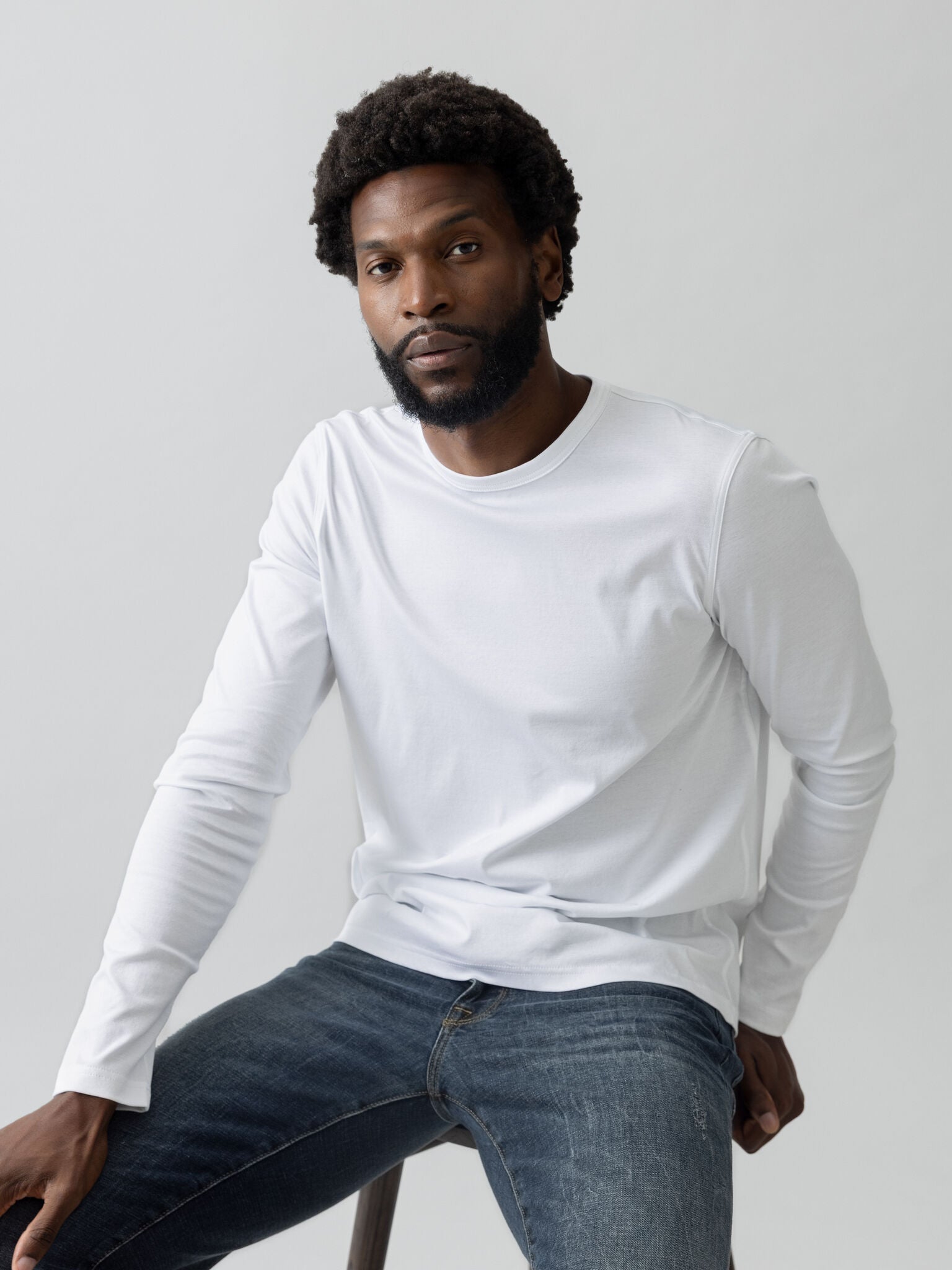 Modelshot / White / Detail